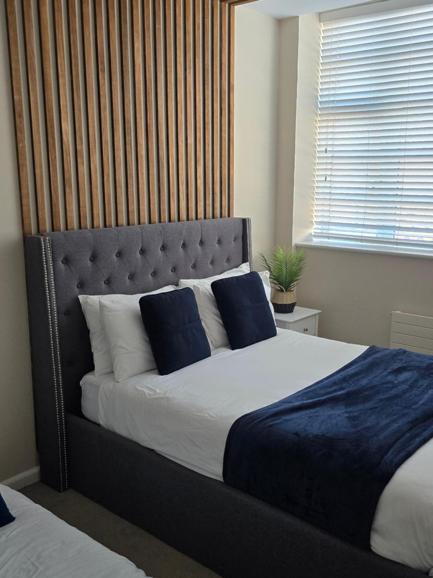 Your Holiday & Home Brighton ภายนอก รูปภาพ